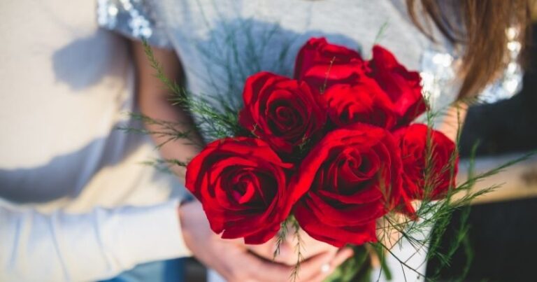 Number of Roses Meaning: What Every Rose Count Says About Your Message