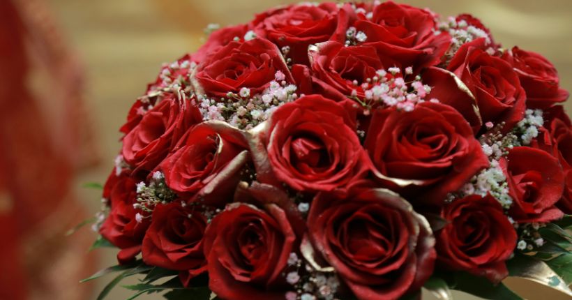 Wedding Bouquet Shapes And The Roses That Fit Them