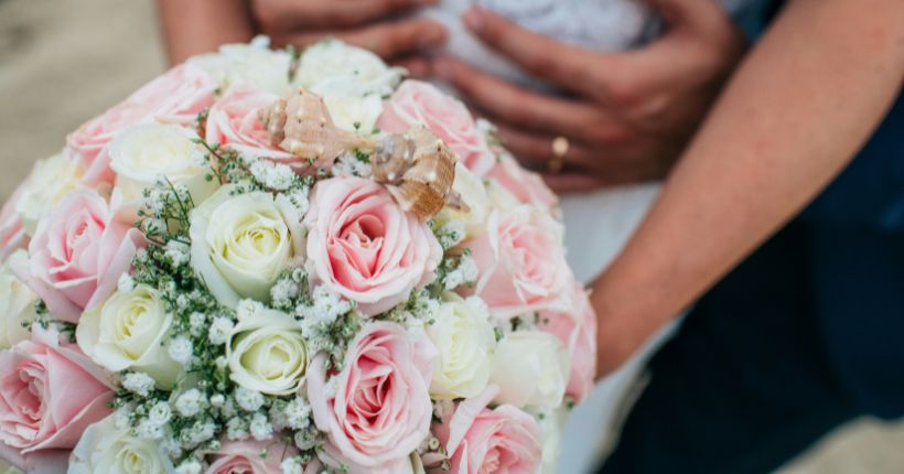 Wedding Bouquet Shapes And The Roses That Fit Them